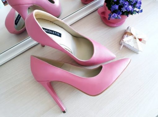 Stiletto Strawberry Mousse