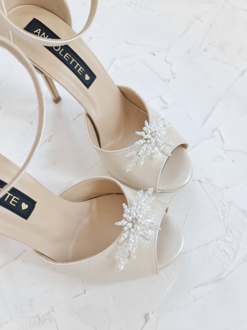 sandale mireasa crem cu accesorii