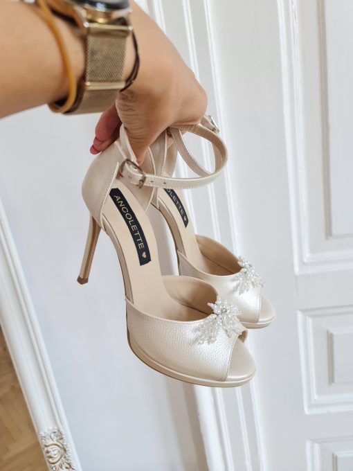 sandale mireasa crem cu accesorii